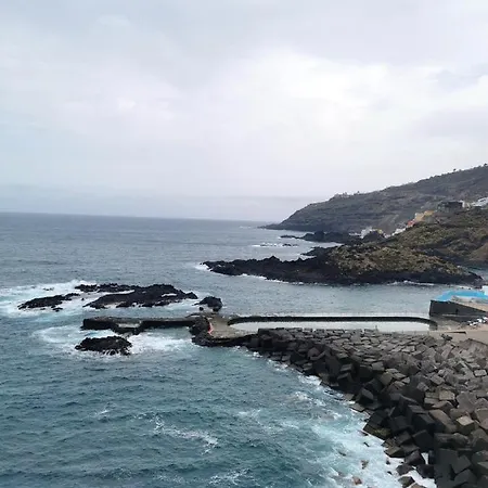 Charming In With Sea View 50m² + Pool