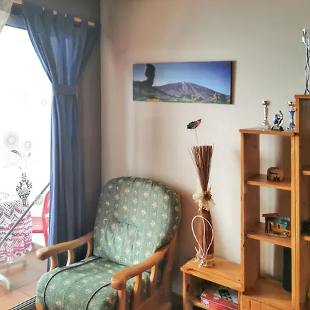 Charming In With Sea View 50m² + Pool